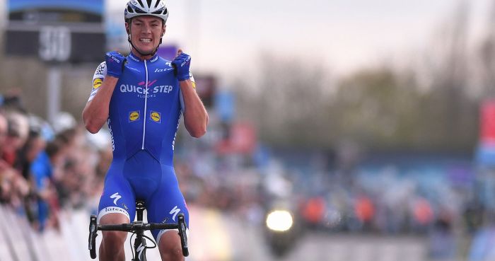 yves-lampaert-dwars-door-vlaanderen_1490208225