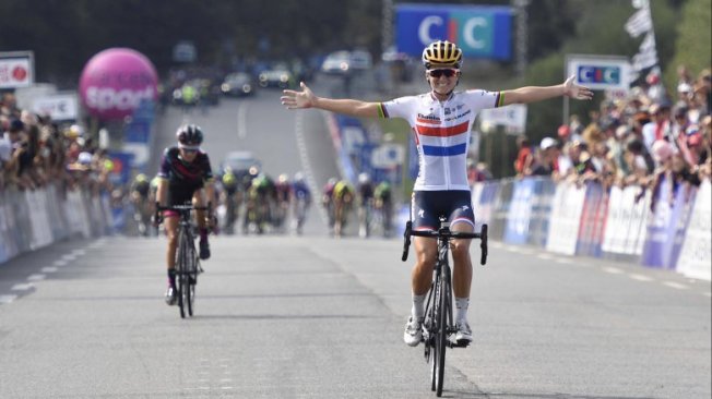 maxsportsworldtwo520096-3228807